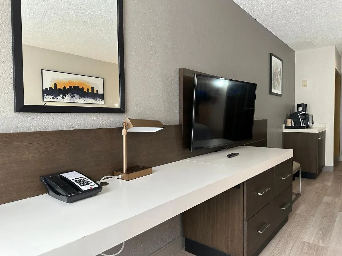 Crowne Plaza Nashville Airport By Ihg 3*,